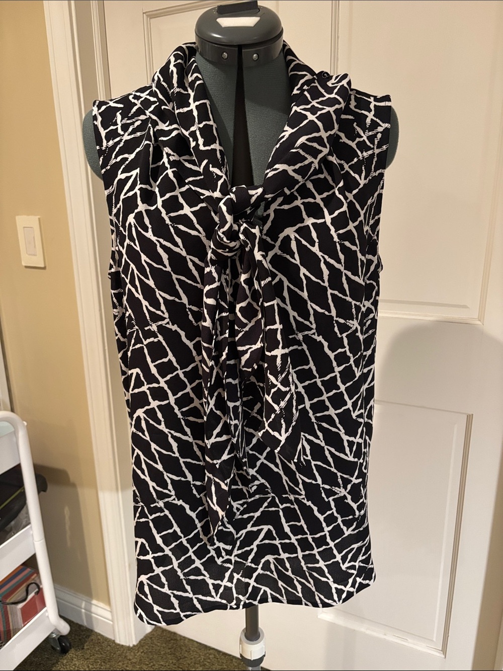 Derek Lam Black and White Silk Tie-Neck Sleeveless Camisole